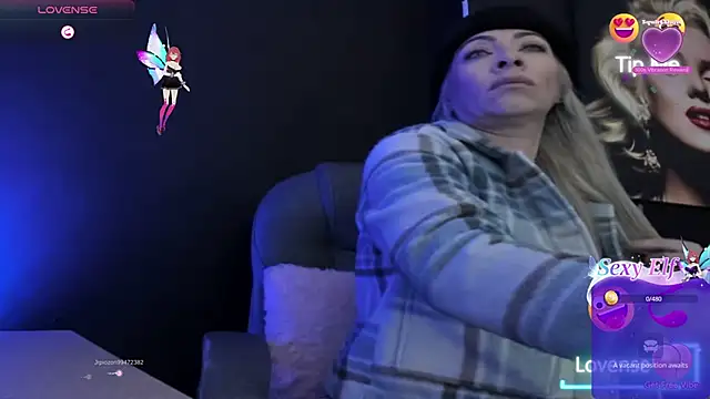 viktoria davis  online show from 12/17/25, 12:16