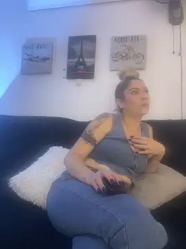 viktoria davis  online show from 05/09/26, 01:33
