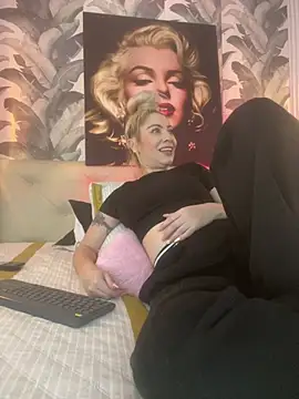 viktoria davis  online show from 07/13/26, 11:40