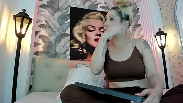 viktoria davis  online show from 07/21/26, 02:36