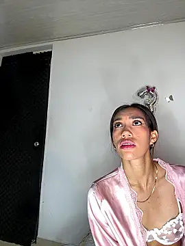 Snapshot of zoe_storm chatting on 01/12/26, 10:15 zoe storm online show from 01/12/26, 10:15