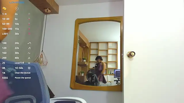 Snapshot of tattokoi chatting on 01/18/25, 07:37 tattokoi online show from 01/18/25, 07:37