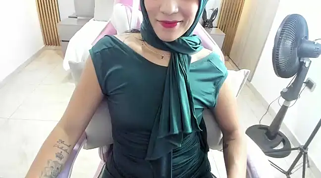 Zulema hamdi online show from 01/20/25, 06:10