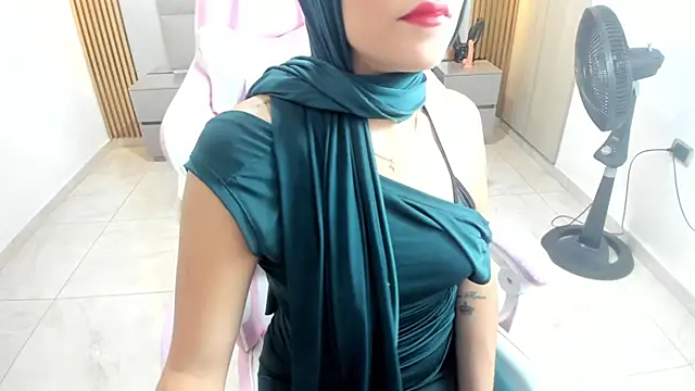 Zulema hamdi online show from 01/29/25, 03:58