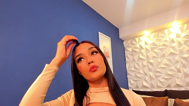 jhoanaduran  online show from 09/09/25, 05:01