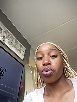 Go Meg online show from 10/07/25, 02:36