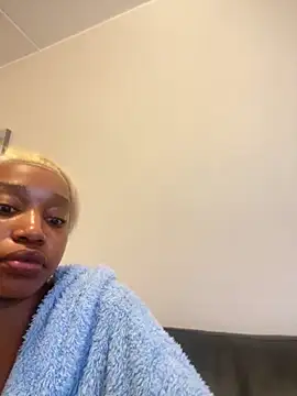 Go Meg online show from 11/04/25, 03:27