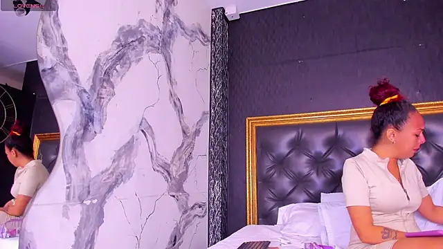 Snapshot of DalayMoore chatting on 09/28/25, 07:30 DalayMoore online show from 09/28/25, 07:30