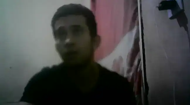 Snapshot of EstebanAkyLu chatting on 01/20/25, 07:04 EstebanAkyLu online show from 01/20/25, 07:04