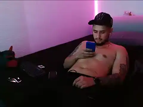 Lliam 2 online show from 01/26/25, 06:58