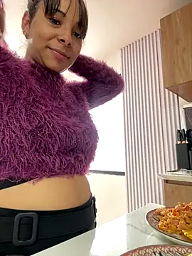 Snapshot of Freydis18 chatting on 11/29/25, 03:26 Freydis18 online show from 11/29/25, 03:26