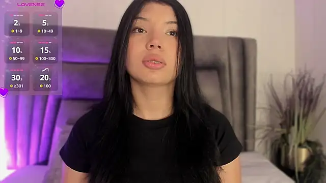 Snapshot of DannaJhonson1 chatting on 12/03/25, 07:01 DannaJhonson1 online show from 12/03/25, 07:01