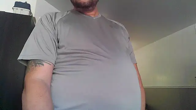 Snapshot of yourcourage1 chatting on 10/06/25, 08:06 yourcourage1 online show from 10/06/25, 08:06