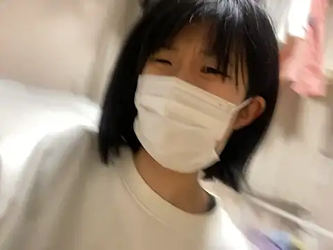 Snapshot of riri_riri_jp chatting on 11/13/25, 10:36 riri riri jp online show from 11/13/25, 10:36