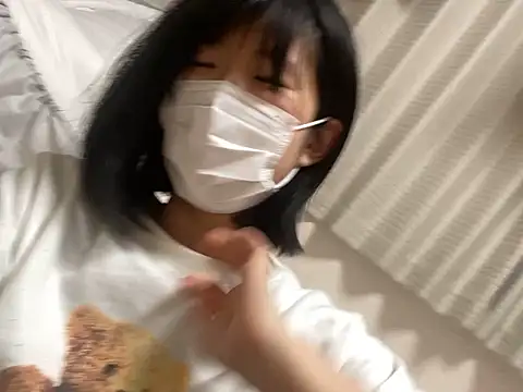 Snapshot of riri_riri_jp chatting on 12/01/25, 11:04 riri riri jp online show from 12/01/25, 11:04