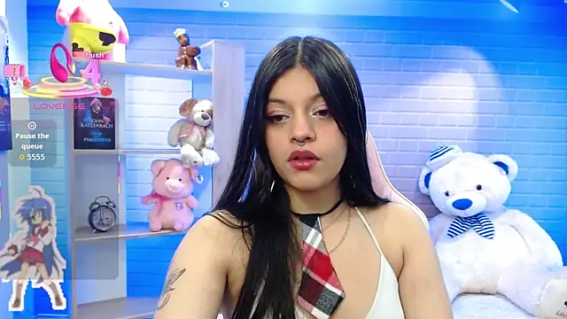 Snapshot of ashley_cute77 chatting on 11/01/25, 10:28 ashley cute77 online show from 11/01/25, 10:28