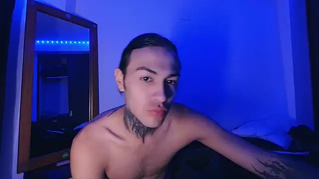 Snapshot of jord4nn__ chatting on 01/26/25, 04:51 jord4nn online show from 01/26/25, 04:51