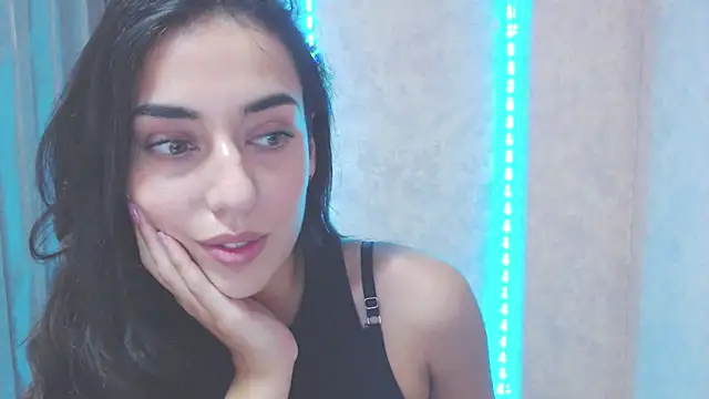 Lovelllyy online show from 09/14/25, 10:14