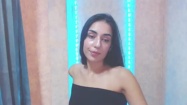 Lovelllyy online show from 10/09/25, 10:46