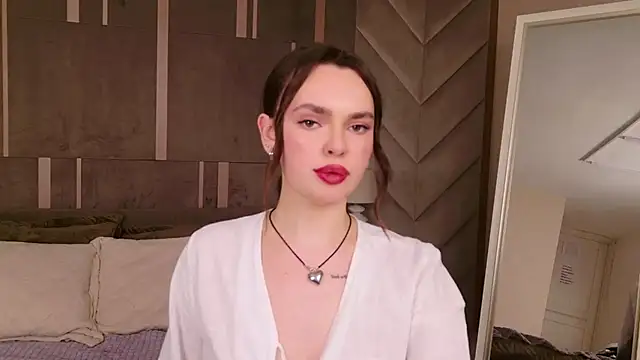 LauraBrigs online show from 01/19/25, 08:41