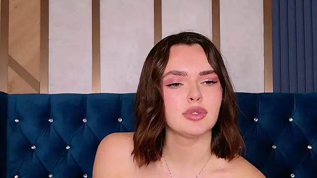 LauraBrigs online show from 02/08/25, 03:42