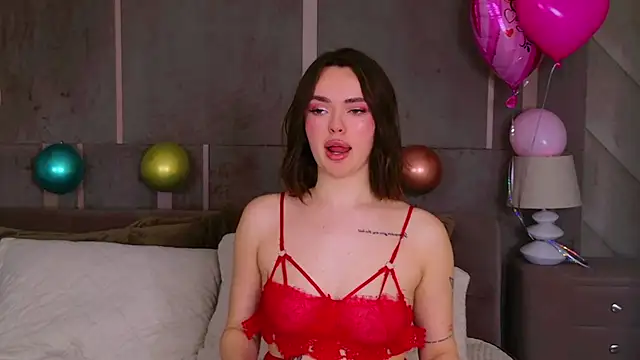LauraBrigs online show from 02/14/25, 12:47