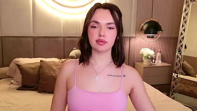 LauraBrigs online show from 03/17/25, 08:40