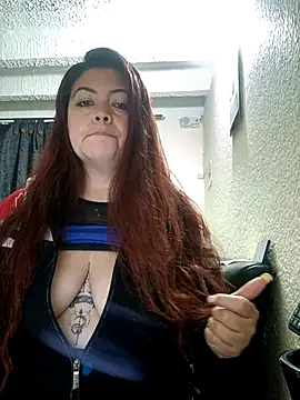 queencarlota82 online show from 03/14/25, 05:38