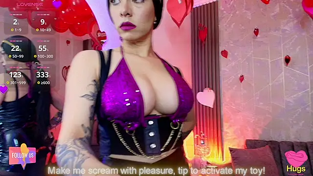 Aurora thomas  1 online show from 02/17/25, 11:34