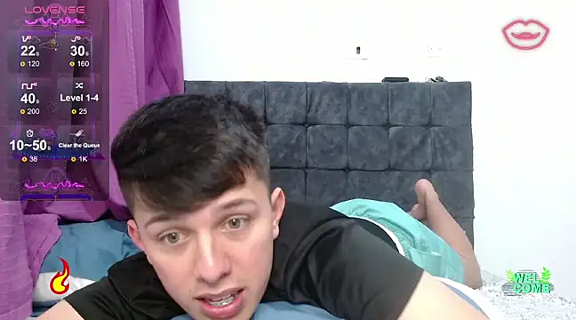 Snapshot of Alan_red chatting on 01/25/25, 01:21 Alan red online show from 01/25/25, 01:21