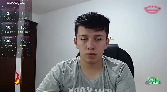 Snapshot of Alan_red chatting on 03/10/25, 01:45 Alan red online show from 03/10/25, 01:45