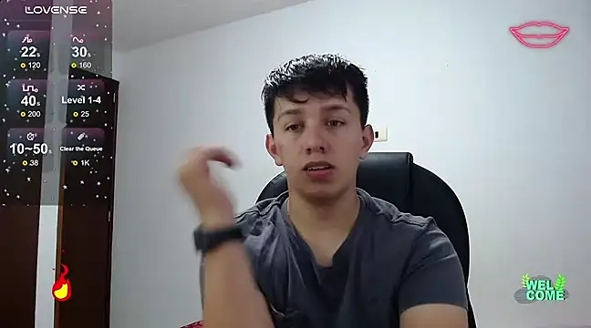 Snapshot of Alan_red chatting on 03/15/25, 02:35 Alan red online show from 03/15/25, 02:35