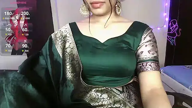 Snapshot of night_queen07 chatting on 12/01/25, 06:57 night queen07 online show from 12/01/25, 06:57