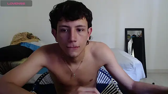 Snapshot of cute_mathew chatting on 02/20/25, 09:09 cute mathew online show from 02/20/25, 09:09