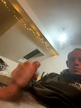 Snapshot of wyattstone chatting on 10/28/25, 11:07 wyattstone online show from 10/28/25, 11:07