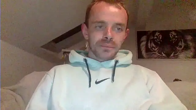 Snapshot of wyattstone chatting on 04/11/26, 02:27 wyattstone online show from 04/11/26, 02:27