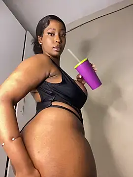 Spicey-CheekssX online show from 11/05/25, 11:27