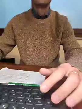 AvvocatoPorco online show from 10/20/25, 09:32