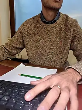 AvvocatoPorco online show from 10/21/25, 09:54