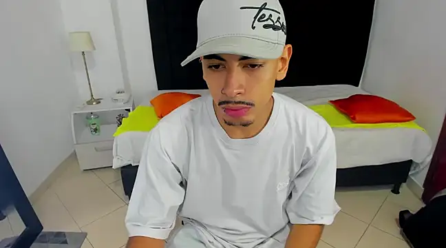 Snapshot of brad_usma chatting on 02/04/25, 04:37 brad usma online show from 02/04/25, 04:37