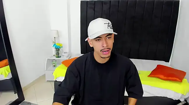 Snapshot of brad_usma chatting on 02/07/25, 04:06 brad usma online show from 02/07/25, 04:06