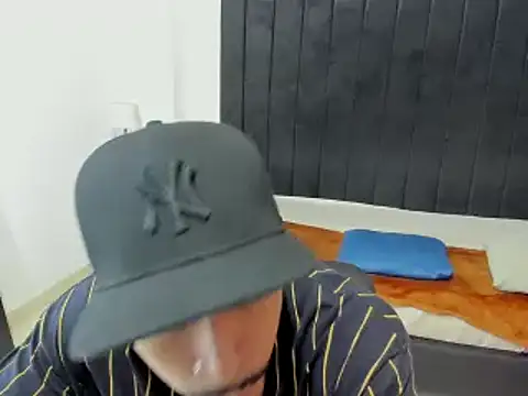 Snapshot of brad_usma chatting on 02/12/25, 04:54 brad usma online show from 02/12/25, 04:54