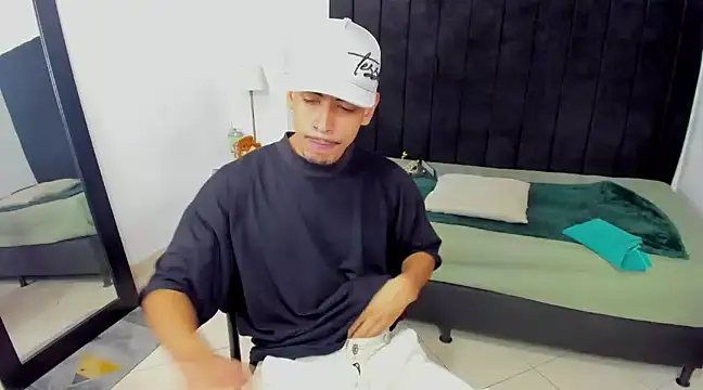 Snapshot of brad_usma chatting on 03/06/25, 04:52 brad usma online show from 03/06/25, 04:52