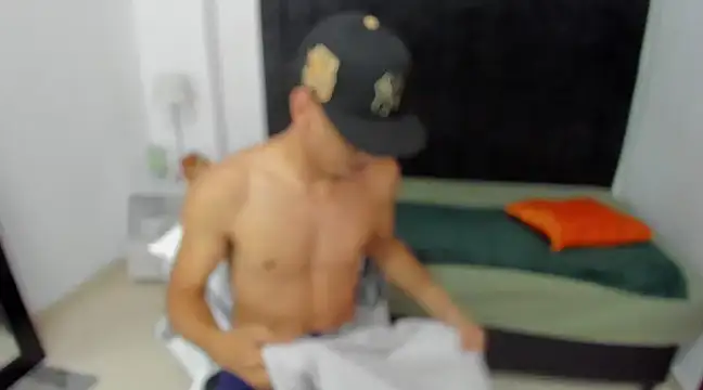 Snapshot of brad_usma chatting on 03/10/25, 05:00 brad usma online show from 03/10/25, 05:00