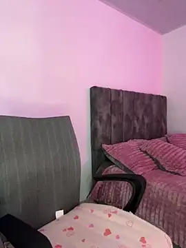 astrid  online show from 09/18/25, 11:23