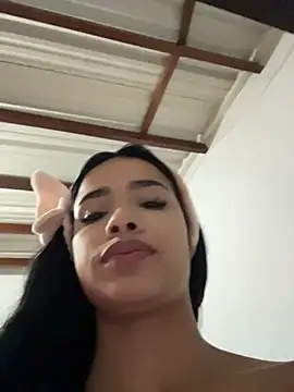 Bella Smiith  online show from 11/06/25, 09:48