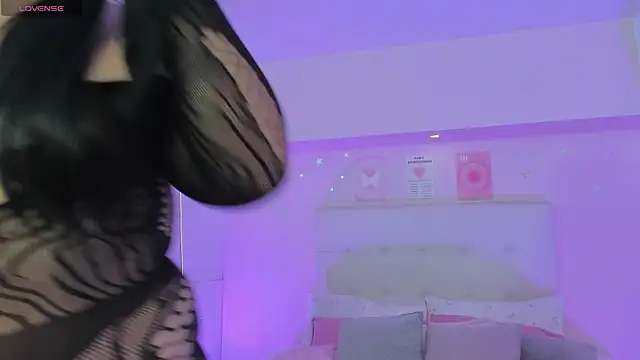 ScarlettDreamss7 online show from 04/24/26, 11:23