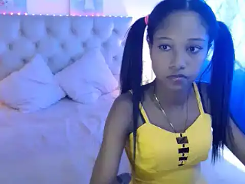 LITTLEDOLLHOT online show from 01/21/25, 06:23