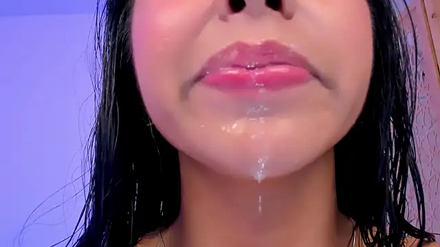 sophierooy22 online show from 12/15/24, 08:15