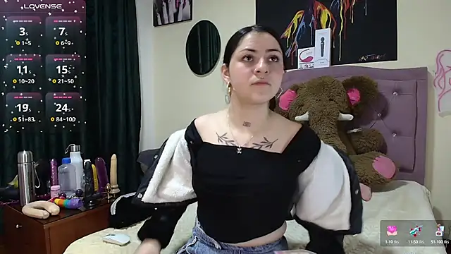 Emmie Hot online show from 09/27/25, 12:10